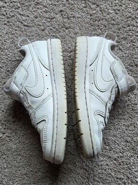 Nike Court Borough Low Sneakers In White, Kids Size 10.5C Minimalist Streetwear